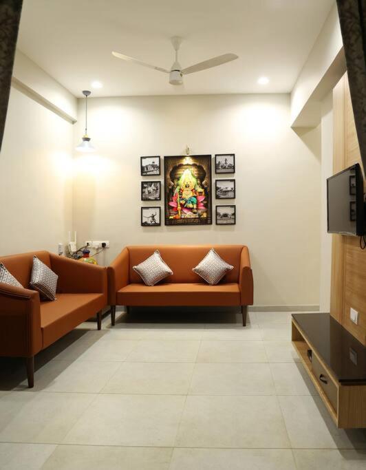 'Sumadhu Homes 301 ' Kolhapur Luaran gambar