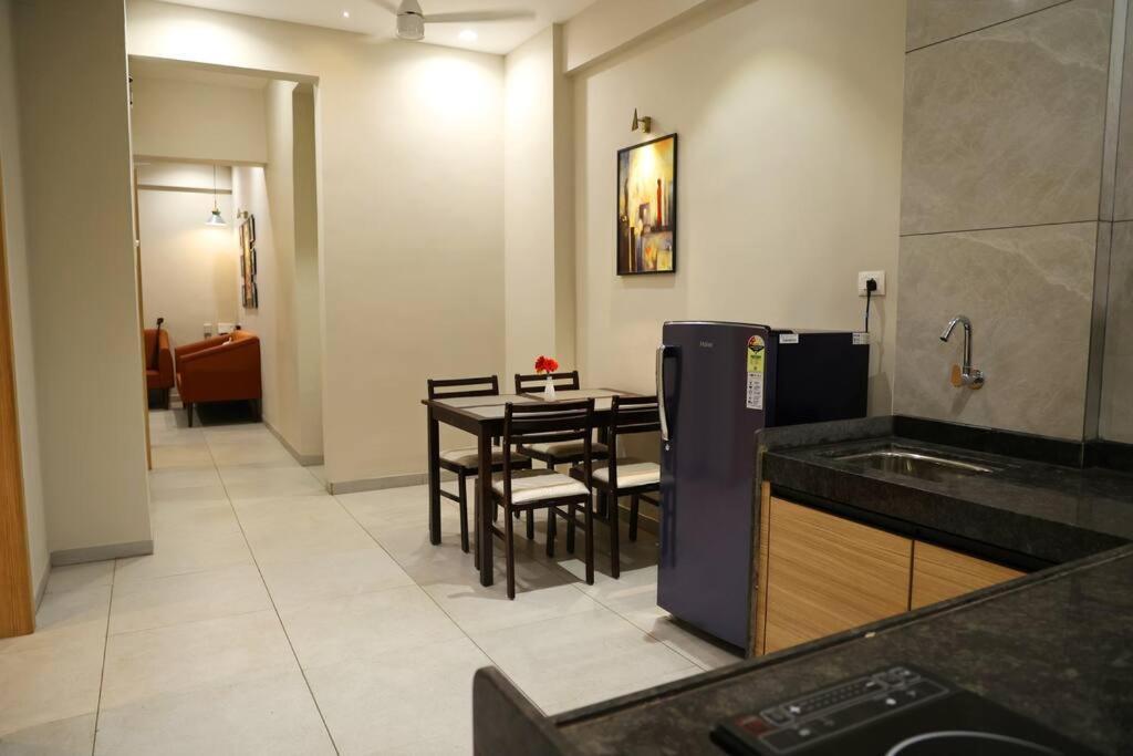 'Sumadhu Homes 301 ' Kolhapur Luaran gambar